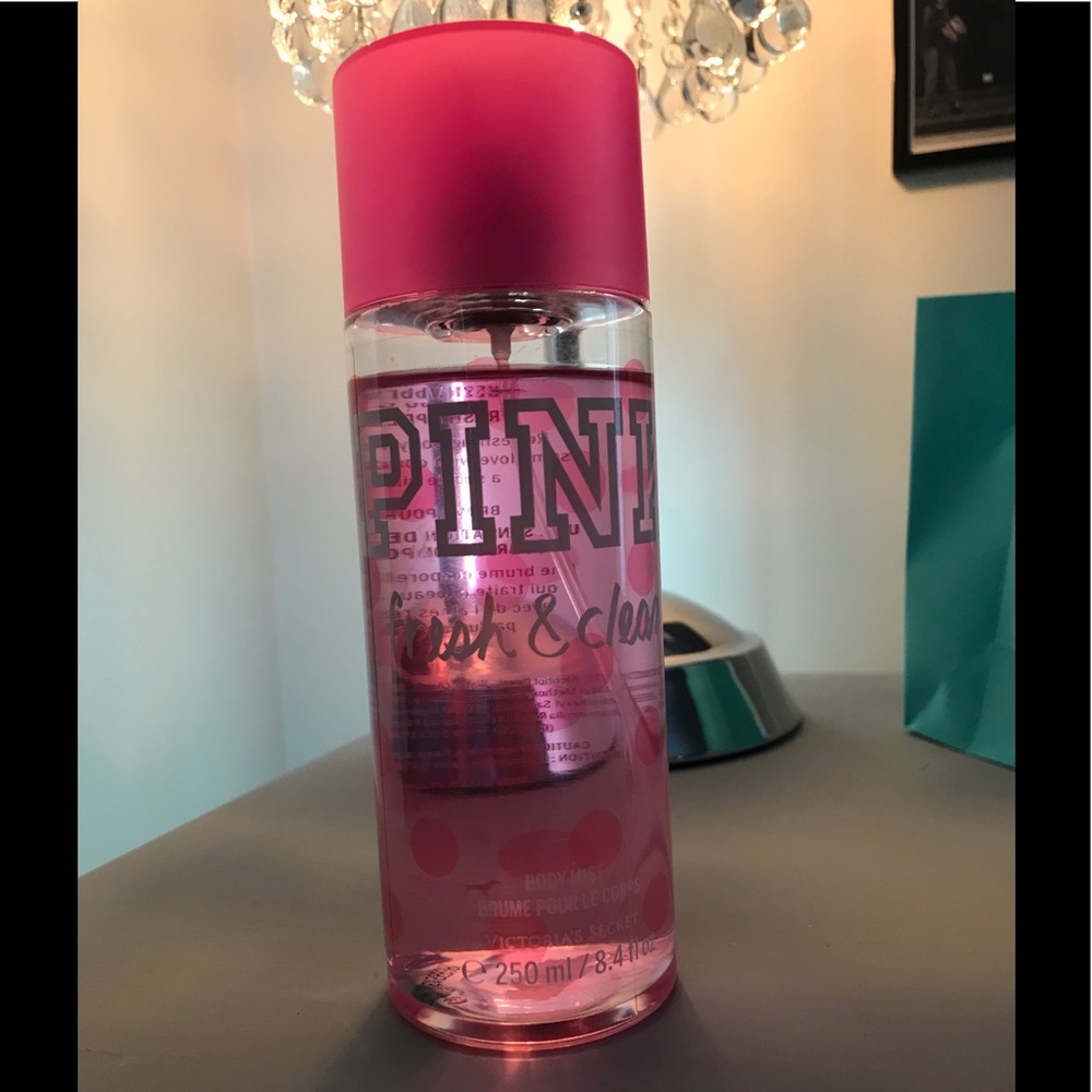 Pink Fresh & Clean body mist